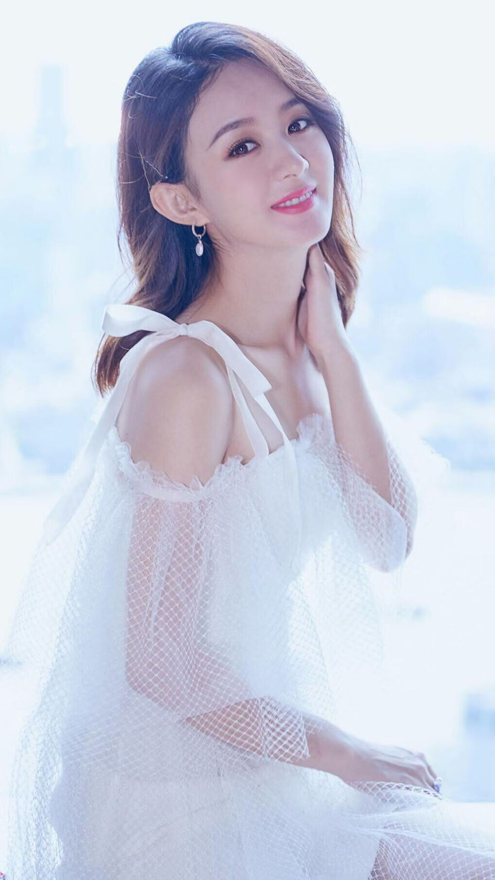 48小时奇迹，从篮球场征服绿茵场—西亚卡姆的双线传奇