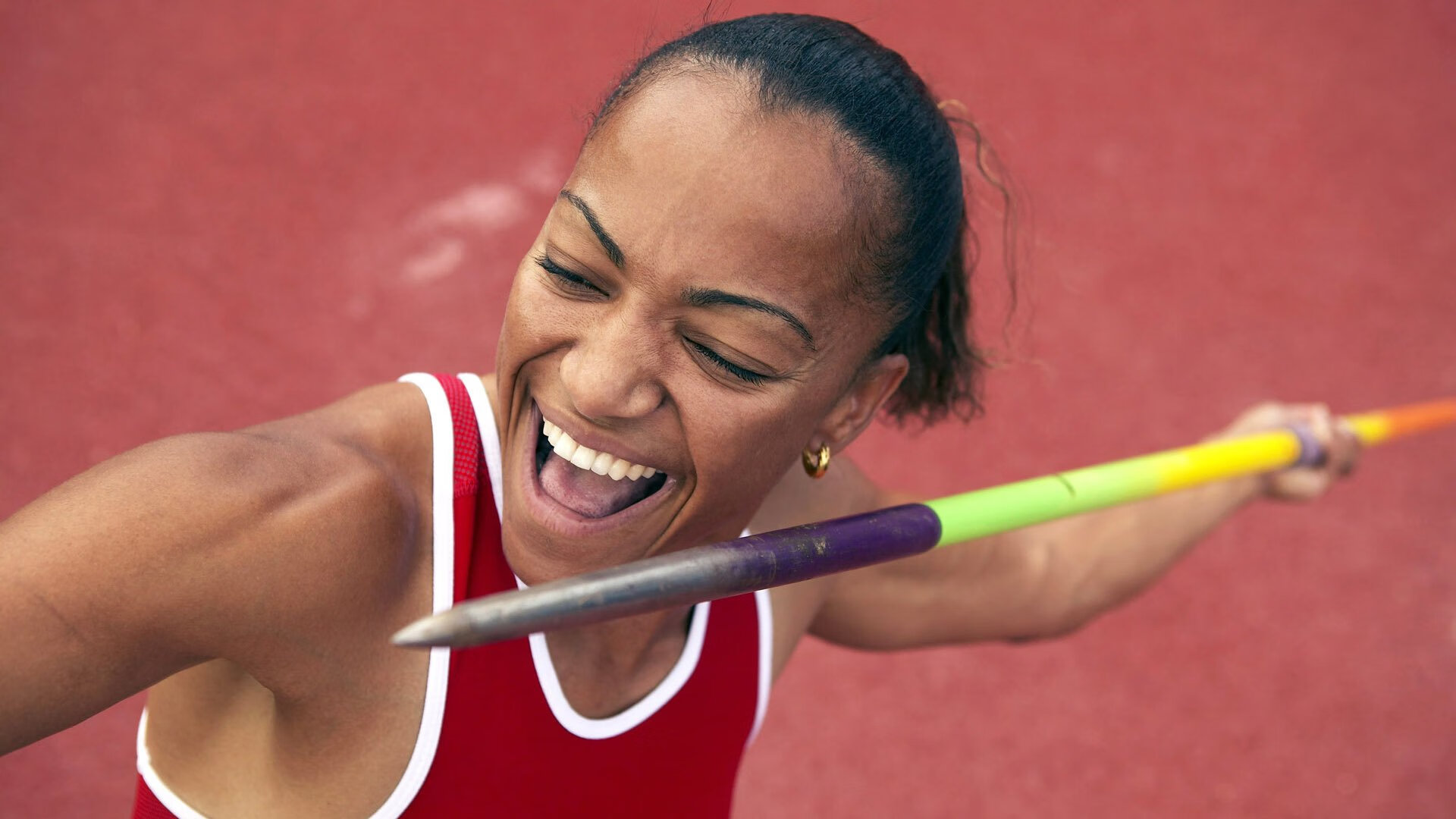 雷霆万钧的守擂者，当新王铁蹄踏上辽宁舰的甲板