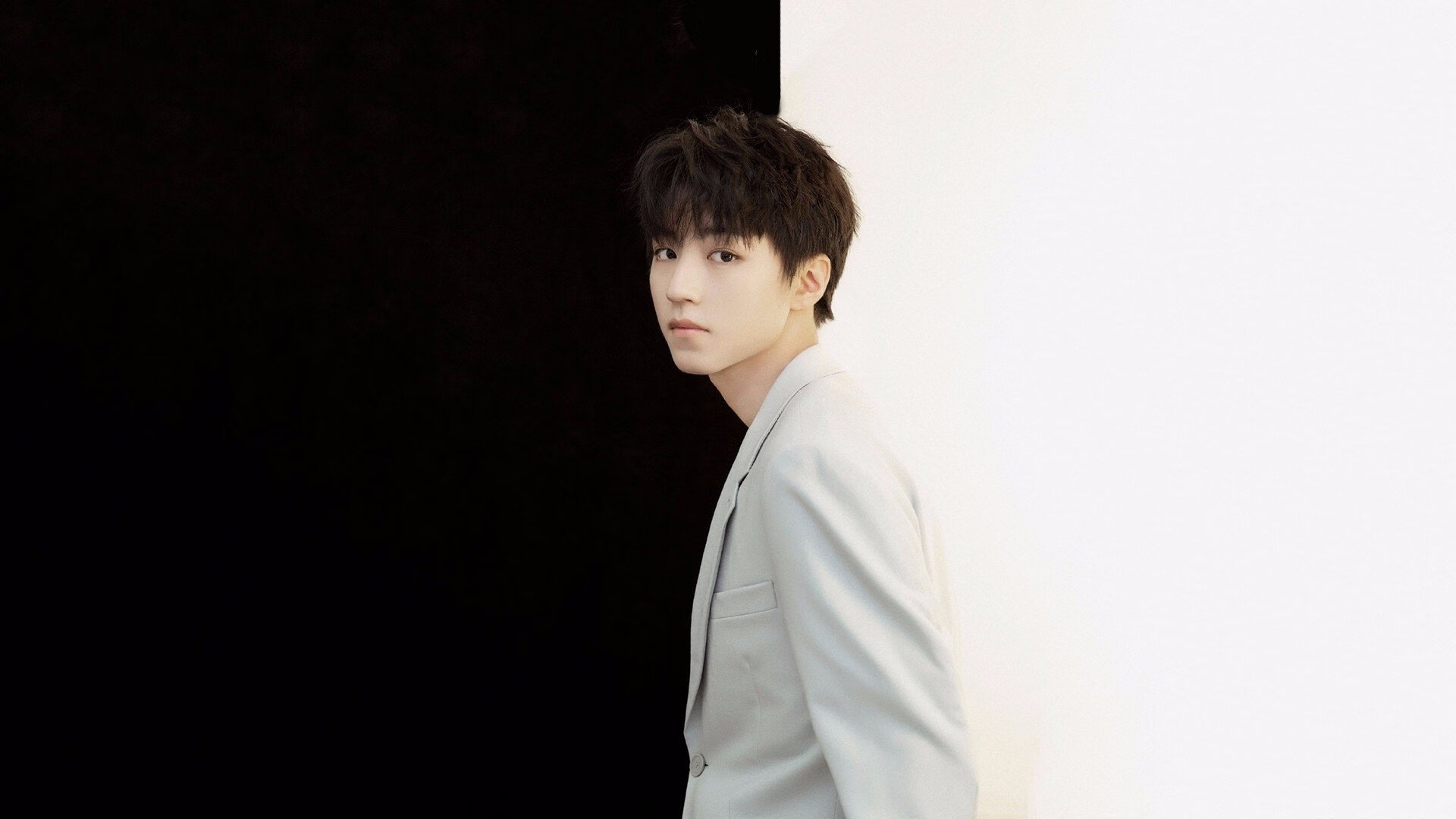 倒置的安达卢西亚烈日，当塞维利亚穿越时空，穆勒在北美绘制星图