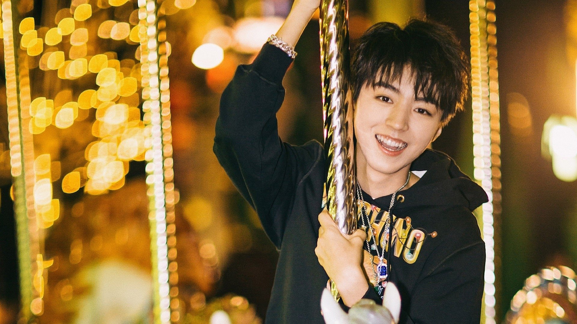 伊比利亚的星光与非洲的尘土，一场足球的两种史诗